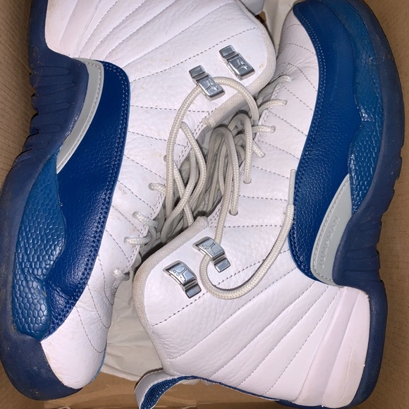 Air Jordan 12 Retro BG ‘French Blue’ 2016 - Picture 2 of 5
